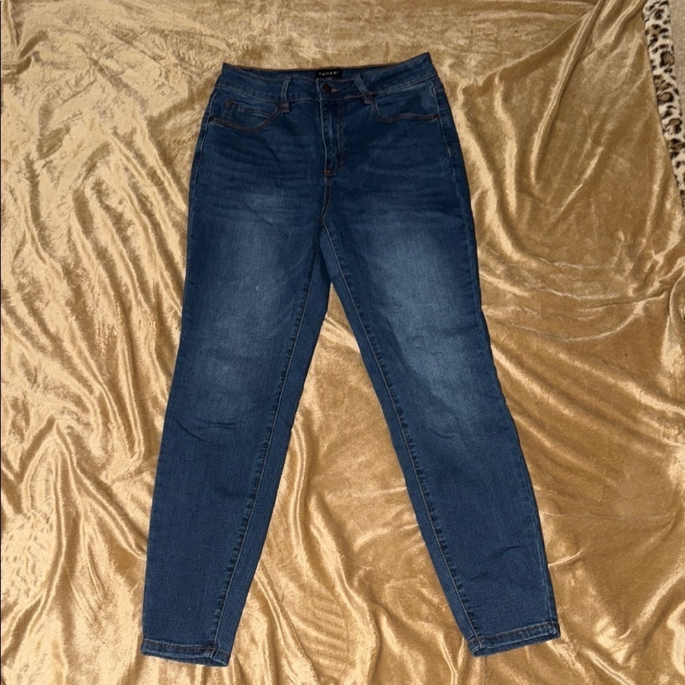 Women’s Tahari Jeans
